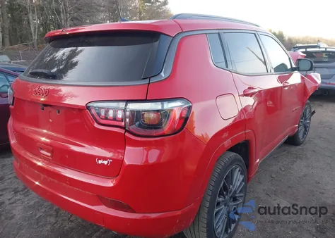 2022 Jeep Compass (Red) Edition 4X4 from USA, damaged, VIN 3C4NJDCB2NT150063